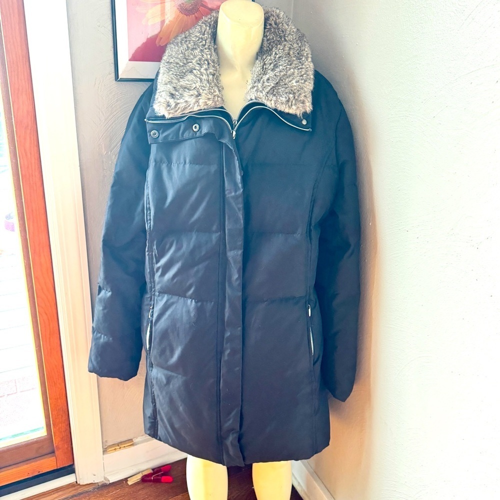 Fleet Street LTD. Women’s black goose down parka size xl